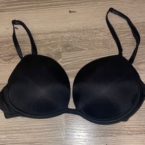 VS Pink Super push-up, Black, Size 32C